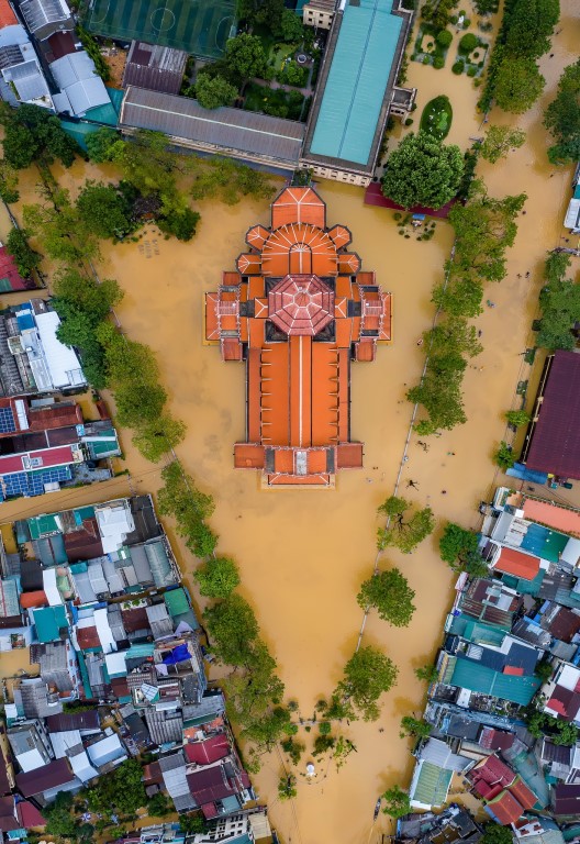 hue_lu lut hue_hue ngap lut_thientai_luluthue_phat giao hue44.jpg